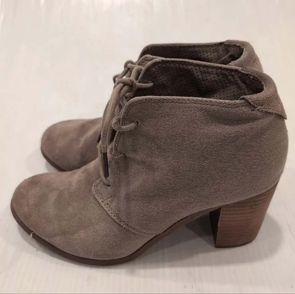 TOMS Lunata women's tan suede block heel lace-up oxford ankle booties size 8